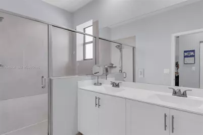 3416 W 109th Pl, Hialeah, FL 33018 - Photo 30