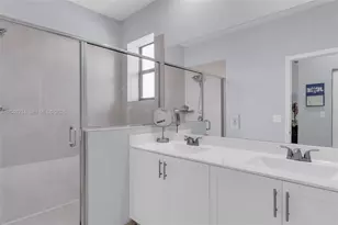 3416 W 109th Pl, Hialeah, FL 33018 - Photo 30