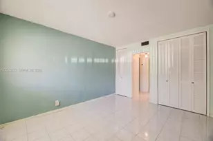 1450 NE 170th St, North Miami Beach, FL 33162 - Photo 24