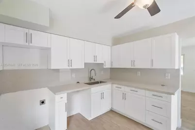 839 NW 116th St, Miami, FL 33168 - Photo 10