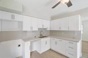 839 NW 116th St, Miami, FL 33168 - Photo 10
