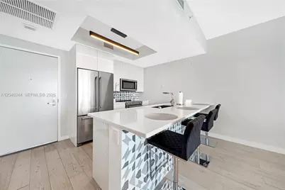 888 Biscayne Blvd #3907, Miami, FL 33132 - Photo 6