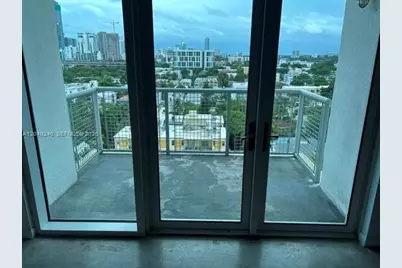 10 SW South River Dr #1109, Miami, FL 33130 - Photo 8