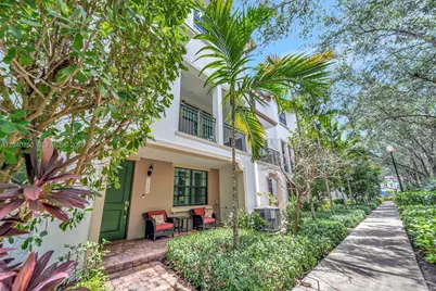 11355 SW 14th St, Pembroke Pines, FL 33025 - Photo 4