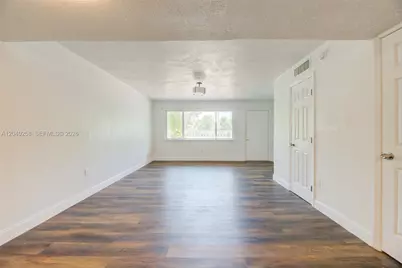 1450 NE 151st St #101, Miami, FL 33162 - Photo 12