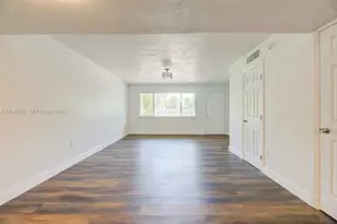 1450 NE 151st St, Miami, FL 33162 - Photo 12