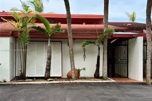 15187 W Loch Isle Dr W, Miami Lakes, FL 33014 - Photo 2