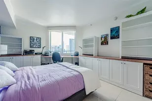 325 S Biscayne Blvd, Miami, FL 33131 - Photo 14