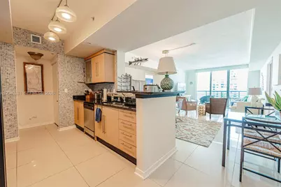325 S Biscayne Blvd #3821, Miami, FL 33131 - Photo 6