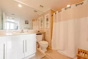325 S Biscayne Blvd, Miami, FL 33131 - Photo 12