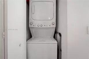 650 NE 32nd St, Miami, FL 33137 - Photo 26