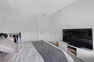 650 NE 32nd St, Miami, FL 33137 - Photo 16