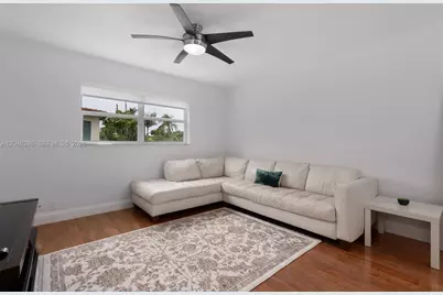 611 NE 14th Ave #206, Fort Lauderdale, FL 33304 - Photo 2