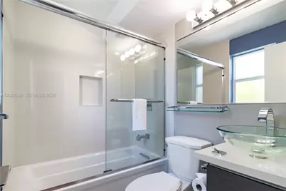 611 NE 14th Ave #206, Fort Lauderdale, FL 33304 - Photo 16
