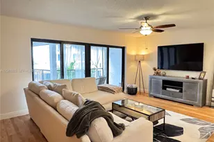 520 Orton Ave, Fort Lauderdale, FL 33304 - Photo 2