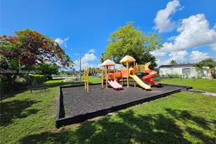 1529 SW 131st Ave, Miami, FL 33184 - Photo 20
