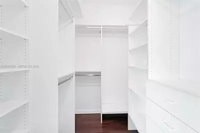 300 S Pointe Dr #405, Miami Beach, FL 33139 - Photo 18