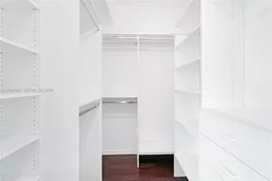 300 South Pointe Dr, Miami Beach, FL 33139 - Photo 18