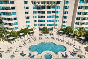 300 South Pointe Dr, Miami Beach, FL 33139 - Photo 40