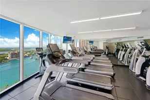 300 South Pointe Dr, Miami Beach, FL 33139 - Photo 58
