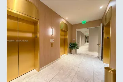 77 SE 5 #4015, Miami, FL 33131 - Photo 4