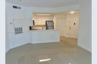 2445 SW 18th Ter #105, Fort Lauderdale, FL 33315 - Photo 2