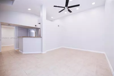 1011 Crystal Way #D, Delray Beach, FL 33444 - Photo 2