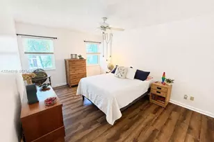860 SE 6th Ave, Deerfield Beach, FL 33441 - Photo 2