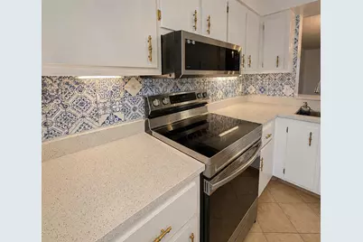 4550 NW 18th Ave #606, Deerfield Beach, FL 33064 - Photo 2