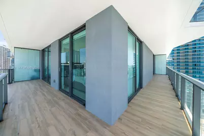 1300 S Miami Ave #2110, Miami, FL 33130 - Photo 4