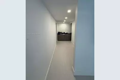 41 SE 5th St #1708, Miami, FL 33131 - Photo 30