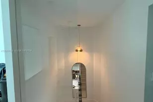 41 SE 5th St, Miami, FL 33131 - Photo 24