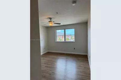 17640 NW 73rd Ave #204-19, Hialeah, FL 33015 - Photo 6
