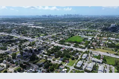 1860 NW 81st St, Miami, FL 33147 - Photo 16