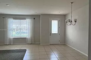 2713 Giardino Loop, Kissimmee, FL 34741 - Photo 2
