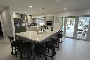 10450 NW 19th St, Pembroke Pines, FL 33026 - Photo 1