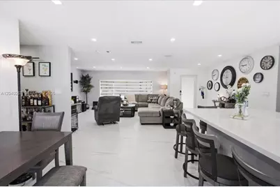 10450 NW 19th St, Pembroke Pines, FL 33026 - Photo 16