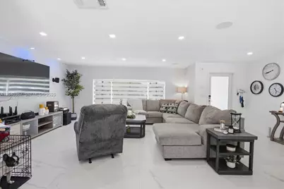 10450 NW 19th St, Pembroke Pines, FL 33026 - Photo 24