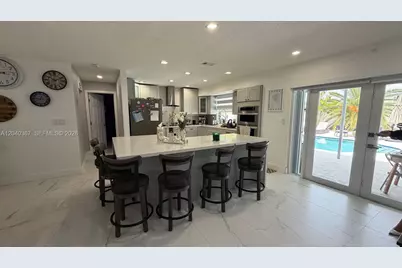 10450 NW 19th St, Pembroke Pines, FL 33026 - Photo 2