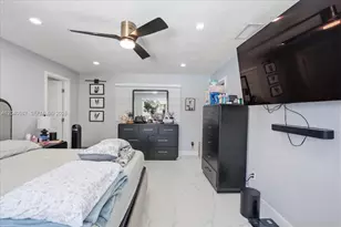 10450 NW 19th St, Pembroke Pines, FL 33026 - Photo 30