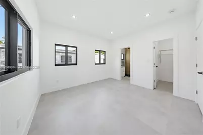 1021 NW 48th St, Miami, FL 33127 - Photo 20
