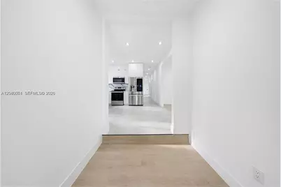 1021 NW 48th St, Miami, FL 33127 - Photo 8