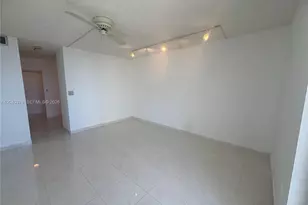 20505 E Country Club Dr, Aventura, FL 33180 - Photo 12