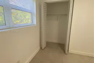 2011 NE 167th St, North Miami Beach, FL 33162 - Photo 18