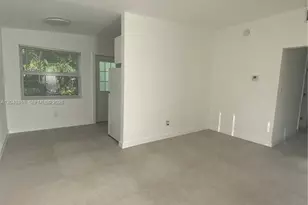 2011 NE 167th St, North Miami Beach, FL 33162 - Photo 10
