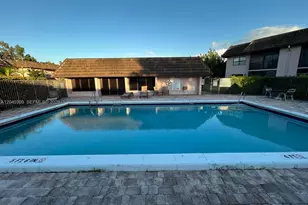 10325 NW 11th St, Pembroke Pines, FL 33026 - Photo 18