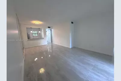 10325 NW 11th St #101, Pembroke Pines, FL 33026 - Photo 12