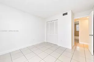 1725 W 60th St, Hialeah, FL 33012 - Photo 6