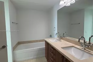 79 SW 12th St, Miami, FL 33130 - Photo 20