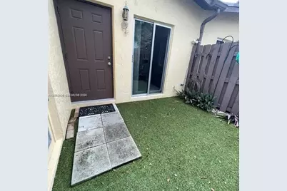 112 Fox Rd #2-50, Hollywood, FL 33024 - Photo 2